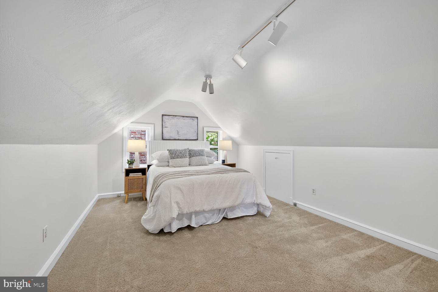 3071 ORDWAY ST NW, WASHINGTON, District Of Columbia 20008, 4 Bedrooms Bedrooms, ,3 BathroomsBathrooms,Residential,For sale,3071 ORDWAY ST NW,DCDC2211822 MLS # DCDC2211822
