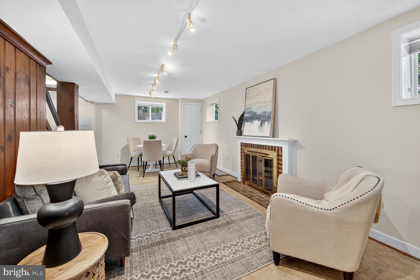 3071 ORDWAY ST NW, WASHINGTON, District Of Columbia 20008, 4 Bedrooms Bedrooms, ,3 BathroomsBathrooms,Residential,For sale,3071 ORDWAY ST NW,DCDC2211822 MLS # DCDC2211822