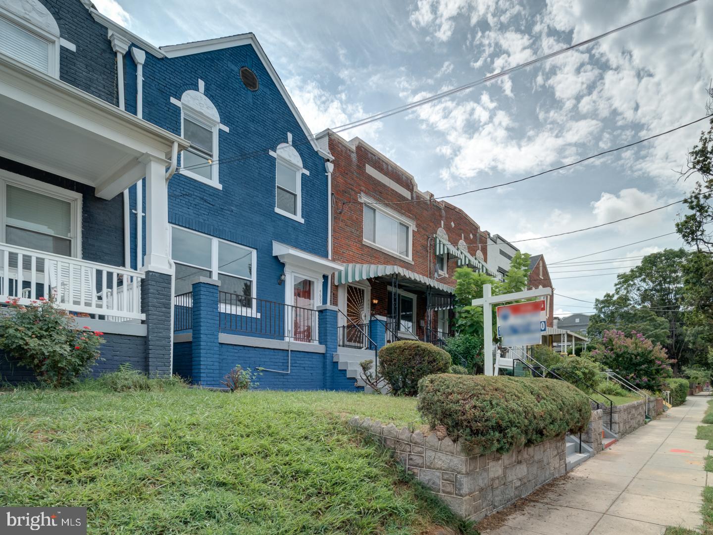 4609 5TH ST NW, WASHINGTON, District Of Columbia 20011, ,Residential,For sale,4609 5TH ST NW,DCDC2211922 MLS # DCDC2211922