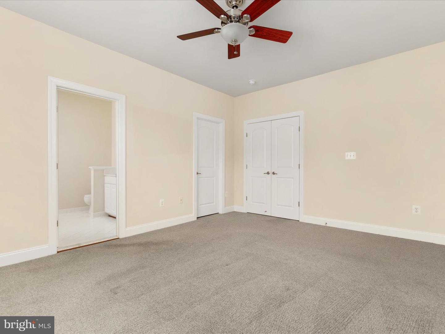 15862 MACKENZIE MANOR DR, HAYMARKET, Virginia 20169, 3 Bedrooms Bedrooms, ,2 BathroomsBathrooms,Residential,For sale,15862 MACKENZIE MANOR DR,VAPW2099942 MLS # VAPW2099942