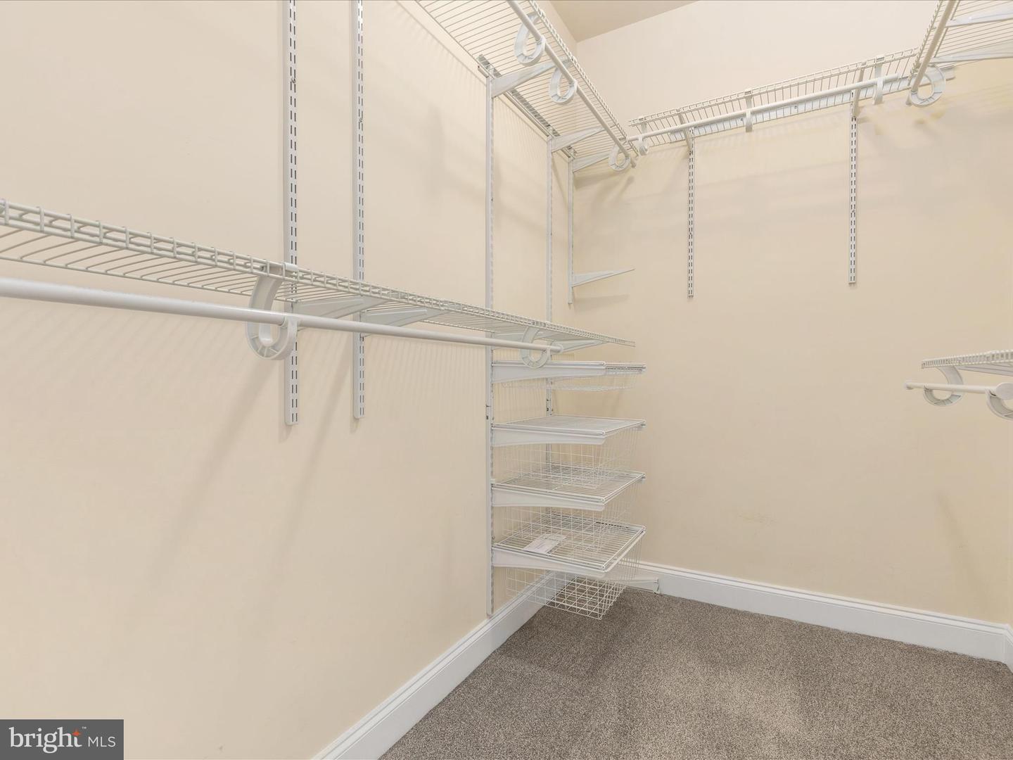 15862 MACKENZIE MANOR DR, HAYMARKET, Virginia 20169, 3 Bedrooms Bedrooms, ,2 BathroomsBathrooms,Residential,For sale,15862 MACKENZIE MANOR DR,VAPW2099942 MLS # VAPW2099942