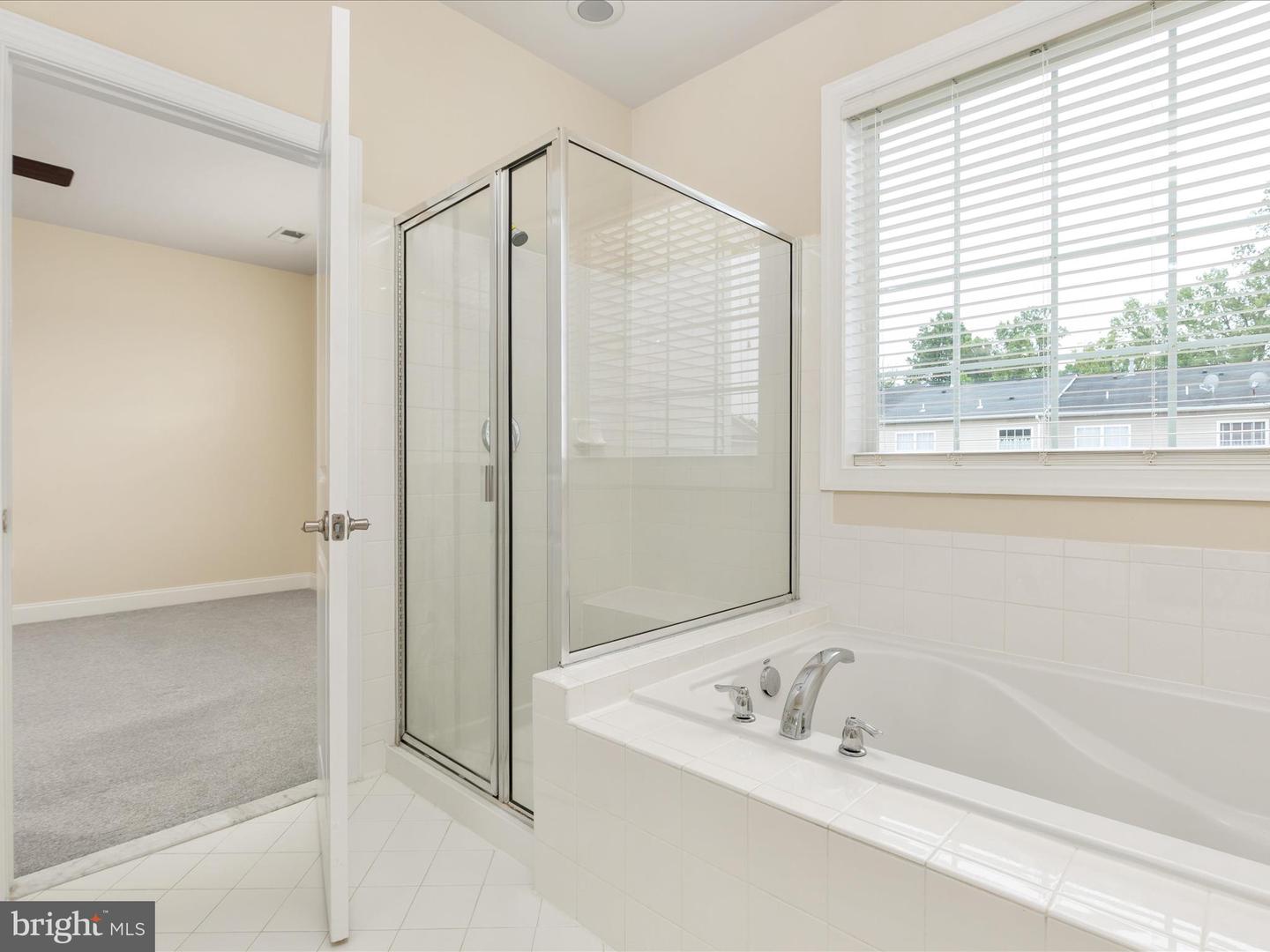 15862 MACKENZIE MANOR DR, HAYMARKET, Virginia 20169, 3 Bedrooms Bedrooms, ,2 BathroomsBathrooms,Residential,For sale,15862 MACKENZIE MANOR DR,VAPW2099942 MLS # VAPW2099942