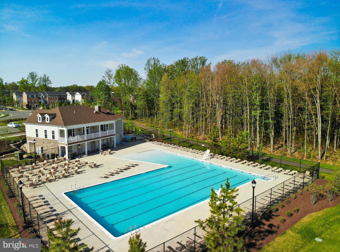 15862 MACKENZIE MANOR DR, HAYMARKET, Virginia 20169, 3 Bedrooms Bedrooms, ,2 BathroomsBathrooms,Residential,For sale,15862 MACKENZIE MANOR DR,VAPW2099942 MLS # VAPW2099942