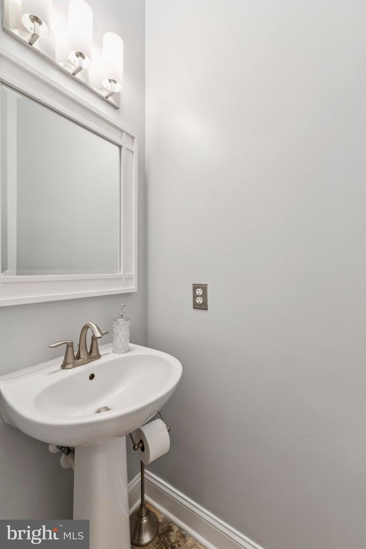 4611 LATROBE PL, ALEXANDRIA, Virginia 22311, 3 Bedrooms Bedrooms, ,3 BathroomsBathrooms,Residential,For sale,4611 LATROBE PL,VAAX2047842 MLS # VAAX2047842