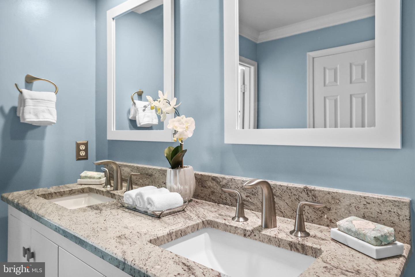 4611 LATROBE PL, ALEXANDRIA, Virginia 22311, 3 Bedrooms Bedrooms, ,3 BathroomsBathrooms,Residential,For sale,4611 LATROBE PL,VAAX2047842 MLS # VAAX2047842