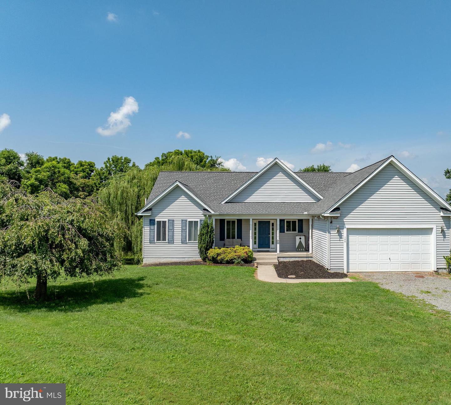 125 LAKE CT, BUMPASS, Virginia 23024, 4 Bedrooms Bedrooms, ,3 BathroomsBathrooms,Residential,For sale,125 LAKE CT,VALA2008322 MLS # VALA2008322