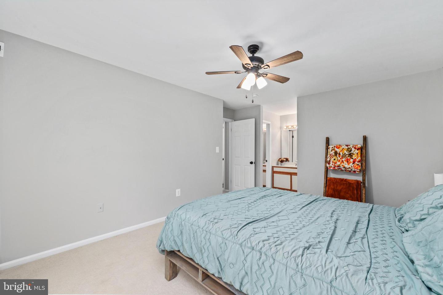 9569 COGGS BILL DR #302, MANASSAS, Virginia 20110, 2 Bedrooms Bedrooms, ,1 BathroomBathrooms,Residential,For sale,9569 COGGS BILL DR #302,VAMN2009080 MLS # VAMN2009080