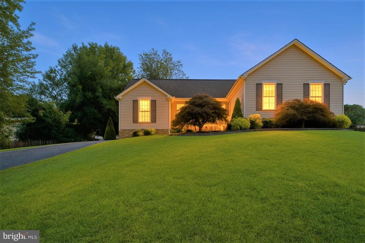 6819 VIOLET DR, FREDERICKSBURG, Virginia 22407, 3 Bedrooms Bedrooms, ,2 BathroomsBathrooms,Residential,For sale,6819 VIOLET DR,VASP2034966 MLS # VASP2034966
