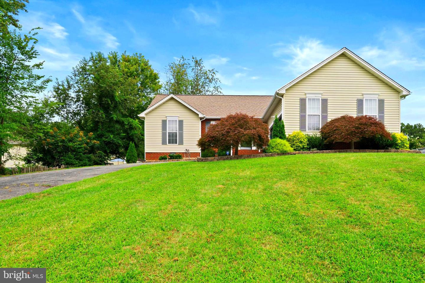 6819 VIOLET DR, FREDERICKSBURG, Virginia 22407, 3 Bedrooms Bedrooms, ,2 BathroomsBathrooms,Residential,For sale,6819 VIOLET DR,VASP2034966 MLS # VASP2034966