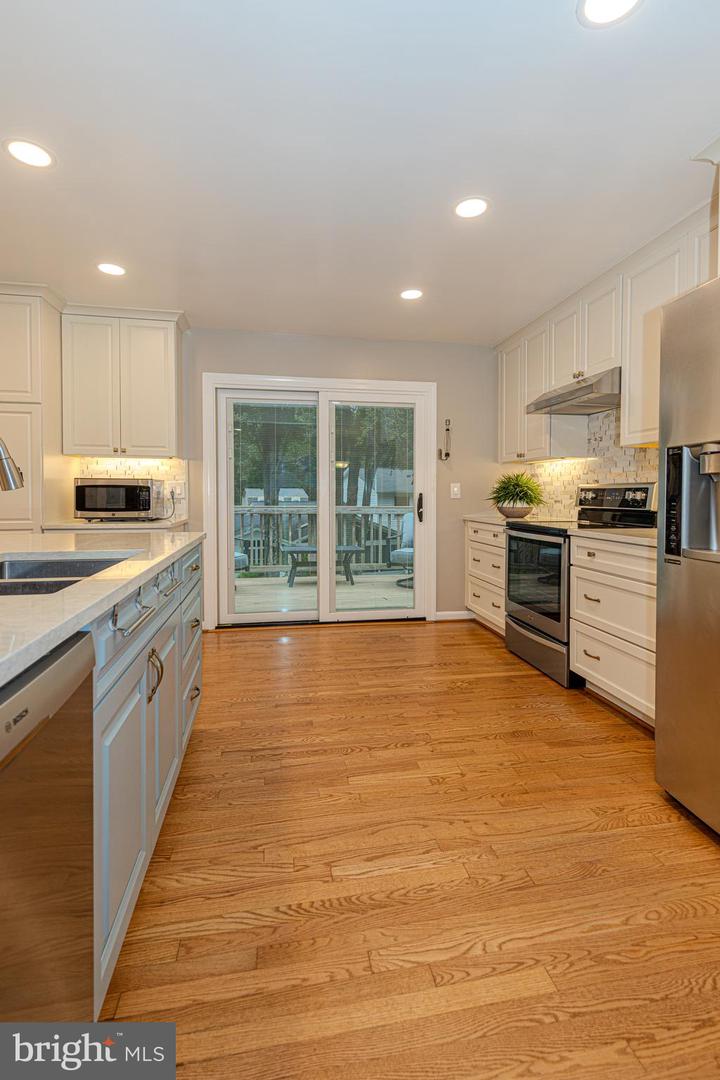 9626 SHIPWRIGHT DR, BURKE, Virginia 22015, 4 Bedrooms Bedrooms, ,2 BathroomsBathrooms,Residential,For sale,9626 SHIPWRIGHT DR,VAFX2257836 MLS # VAFX2257836