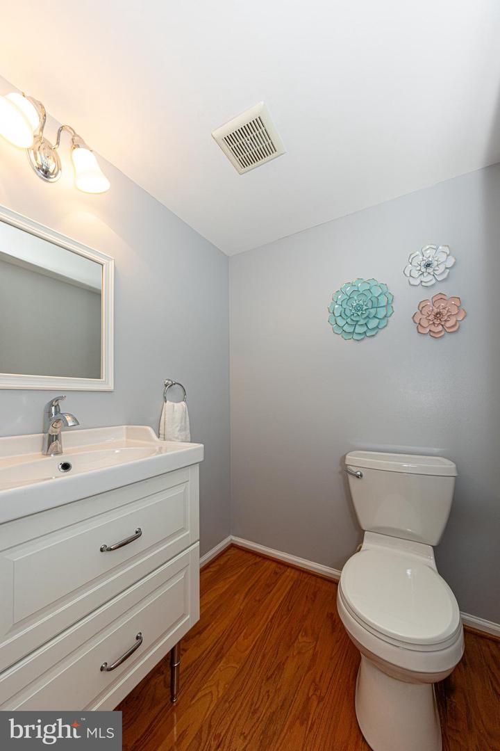9626 SHIPWRIGHT DR, BURKE, Virginia 22015, 4 Bedrooms Bedrooms, ,2 BathroomsBathrooms,Residential,For sale,9626 SHIPWRIGHT DR,VAFX2257836 MLS # VAFX2257836