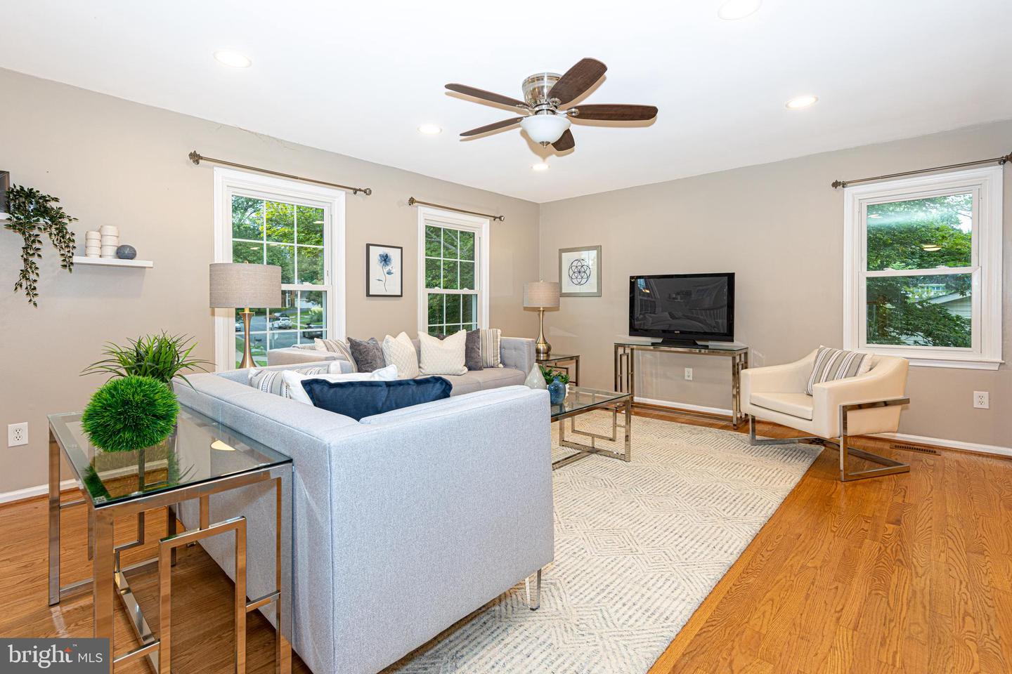 9626 SHIPWRIGHT DR, BURKE, Virginia 22015, 4 Bedrooms Bedrooms, ,2 BathroomsBathrooms,Residential,For sale,9626 SHIPWRIGHT DR,VAFX2257836 MLS # VAFX2257836