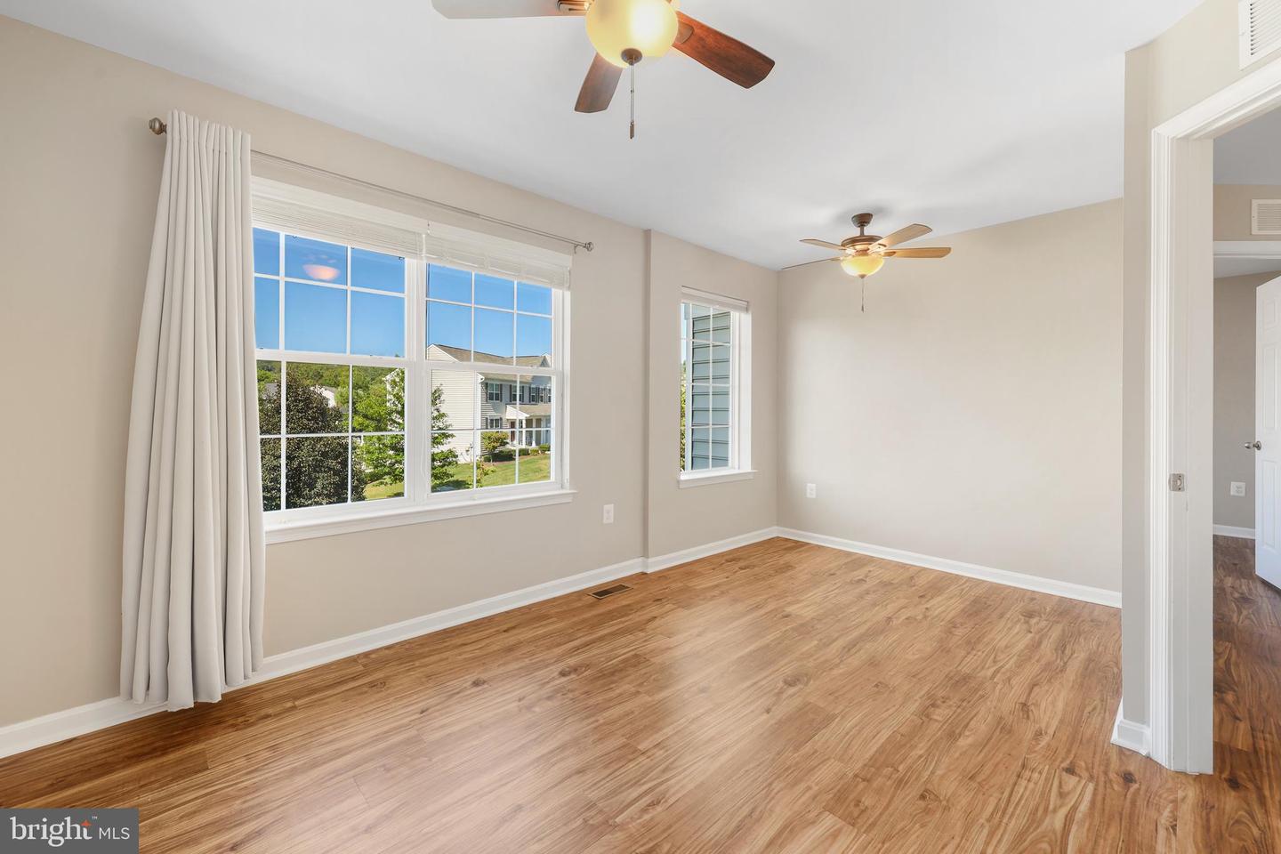 35550 SAINT JAMES, ROUND HILL, Virginia 20141, 5 Bedrooms Bedrooms, ,3 BathroomsBathrooms,Residential,For sale,35550 SAINT JAMES,VALO2103316 MLS # VALO2103316