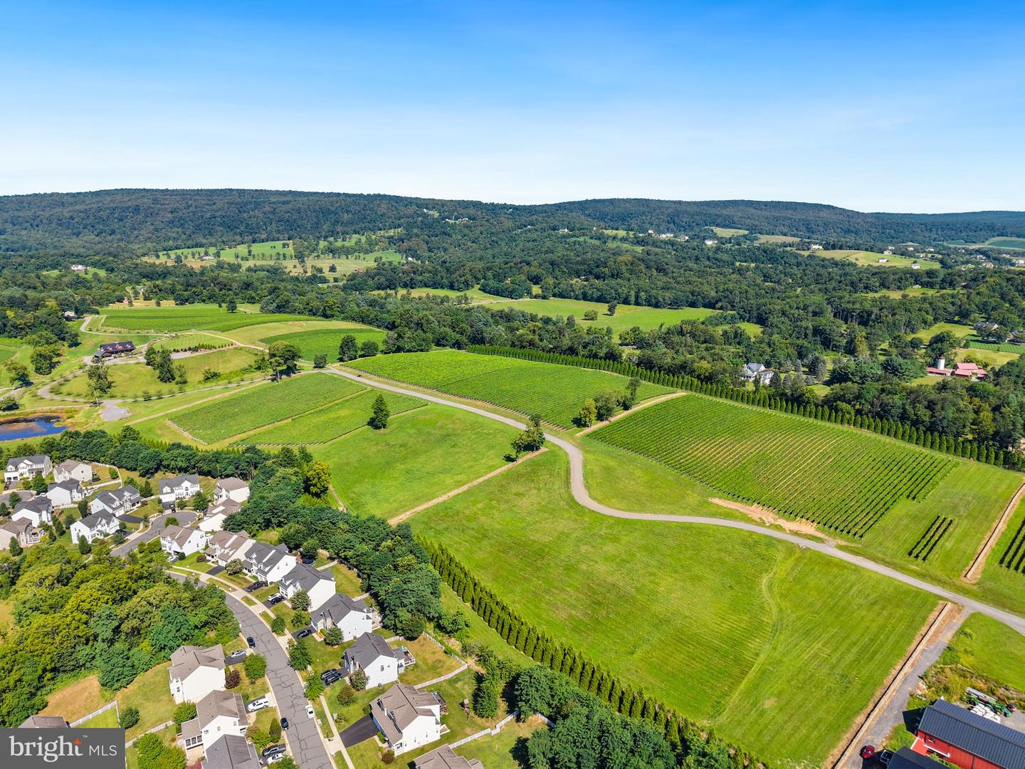 35550 SAINT JAMES, ROUND HILL, Virginia 20141, 5 Bedrooms Bedrooms, ,3 BathroomsBathrooms,Residential,For sale,35550 SAINT JAMES,VALO2103316 MLS # VALO2103316