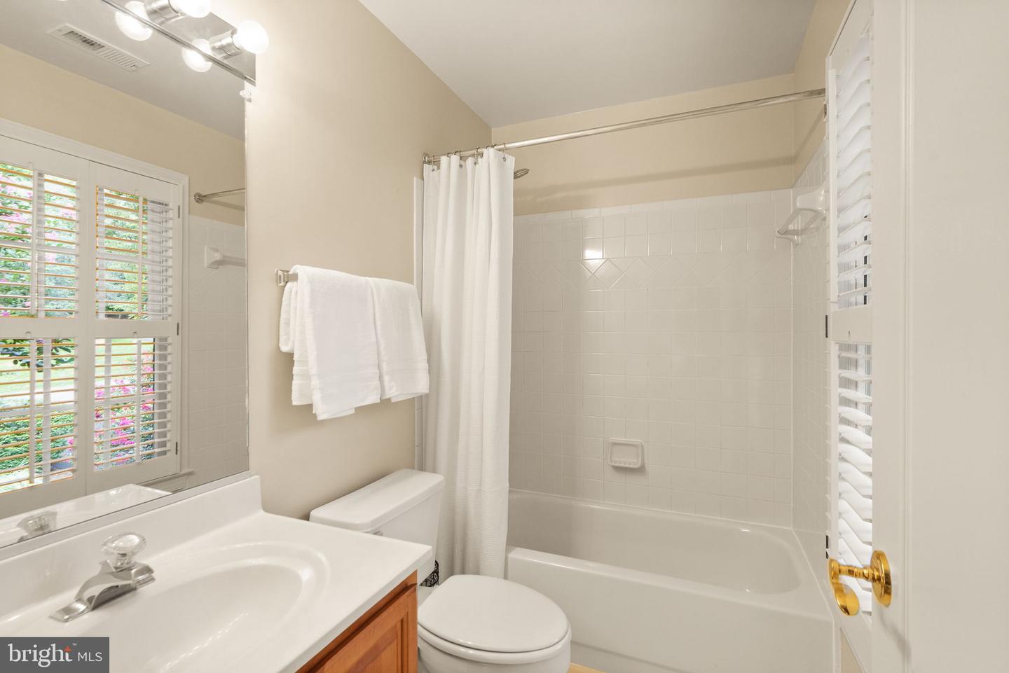 1108 ARBOROAK PL, HERNDON, Virginia 20170, 4 Bedrooms Bedrooms, ,4 BathroomsBathrooms,Residential,For sale,1108 ARBOROAK PL,VAFX2258176 MLS # VAFX2258176