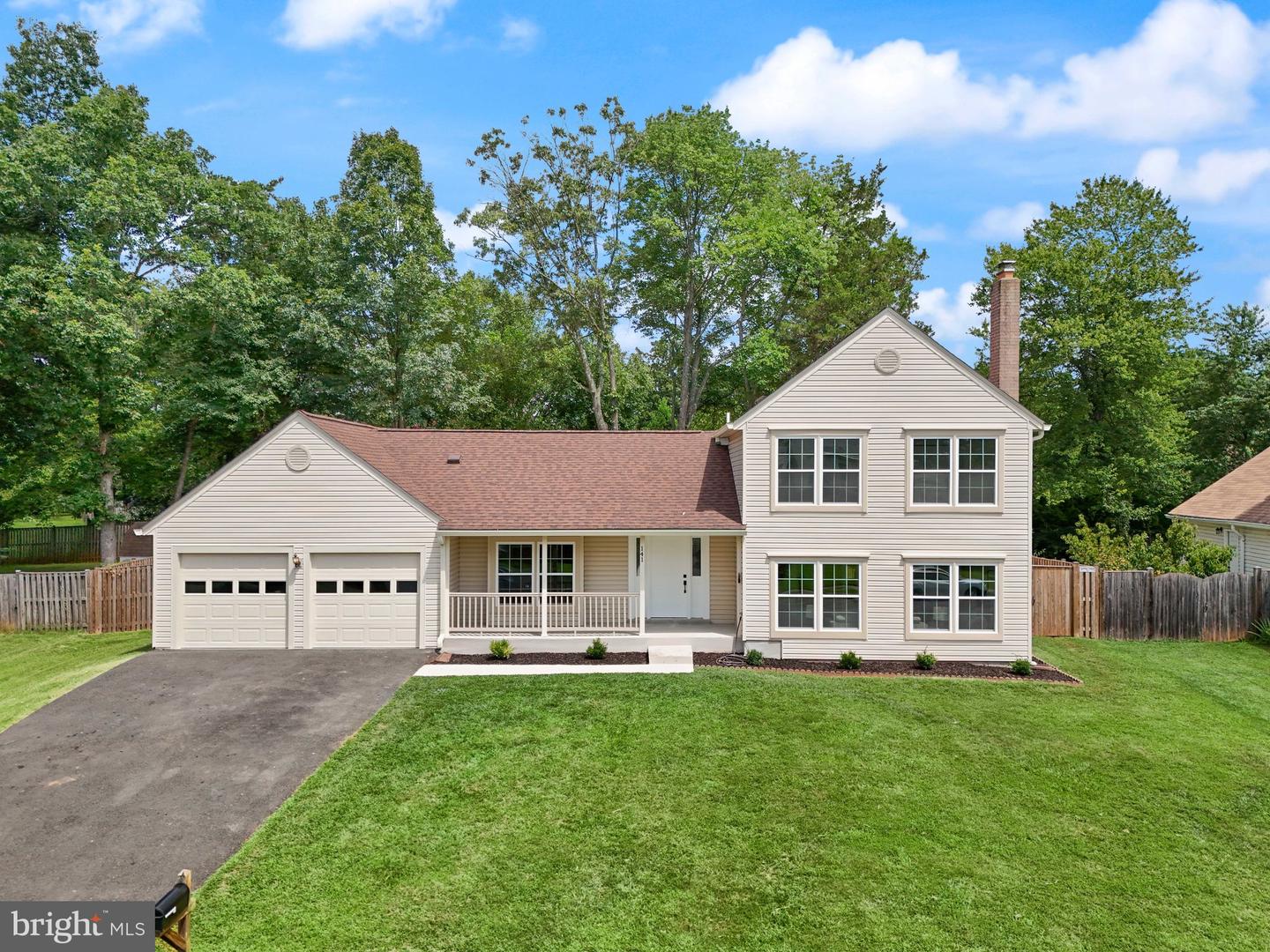 141 SENECA RIDGE DR, STERLING, Virginia 20164, 4 Bedrooms Bedrooms, ,3 BathroomsBathrooms,Residential,For sale,141 SENECA RIDGE DR,VALO2103486 MLS # VALO2103486