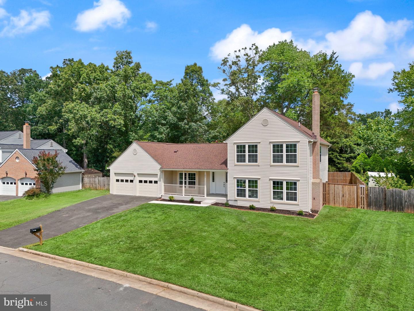 141 SENECA RIDGE DR, STERLING, Virginia 20164, 4 Bedrooms Bedrooms, ,3 BathroomsBathrooms,Residential,For sale,141 SENECA RIDGE DR,VALO2103486 MLS # VALO2103486