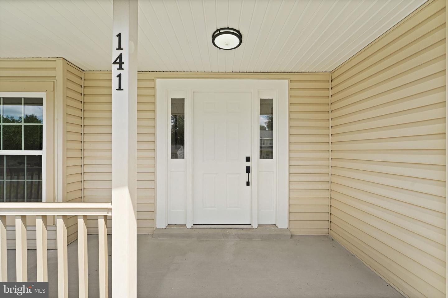 141 SENECA RIDGE DR, STERLING, Virginia 20164, 4 Bedrooms Bedrooms, ,3 BathroomsBathrooms,Residential,For sale,141 SENECA RIDGE DR,VALO2103486 MLS # VALO2103486