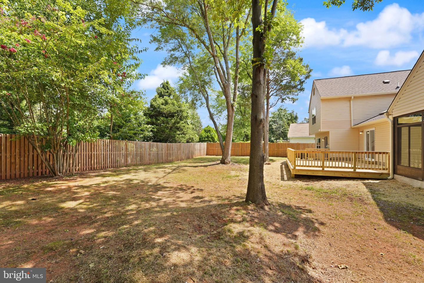 141 SENECA RIDGE DR, STERLING, Virginia 20164, 4 Bedrooms Bedrooms, ,3 BathroomsBathrooms,Residential,For sale,141 SENECA RIDGE DR,VALO2103486 MLS # VALO2103486