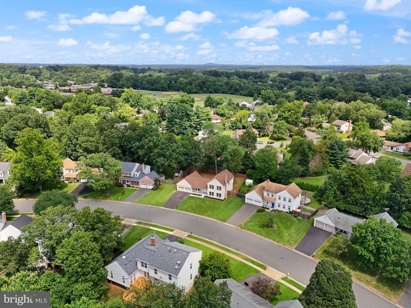 141 SENECA RIDGE DR, STERLING, Virginia 20164, 4 Bedrooms Bedrooms, ,3 BathroomsBathrooms,Residential,For sale,141 SENECA RIDGE DR,VALO2103486 MLS # VALO2103486