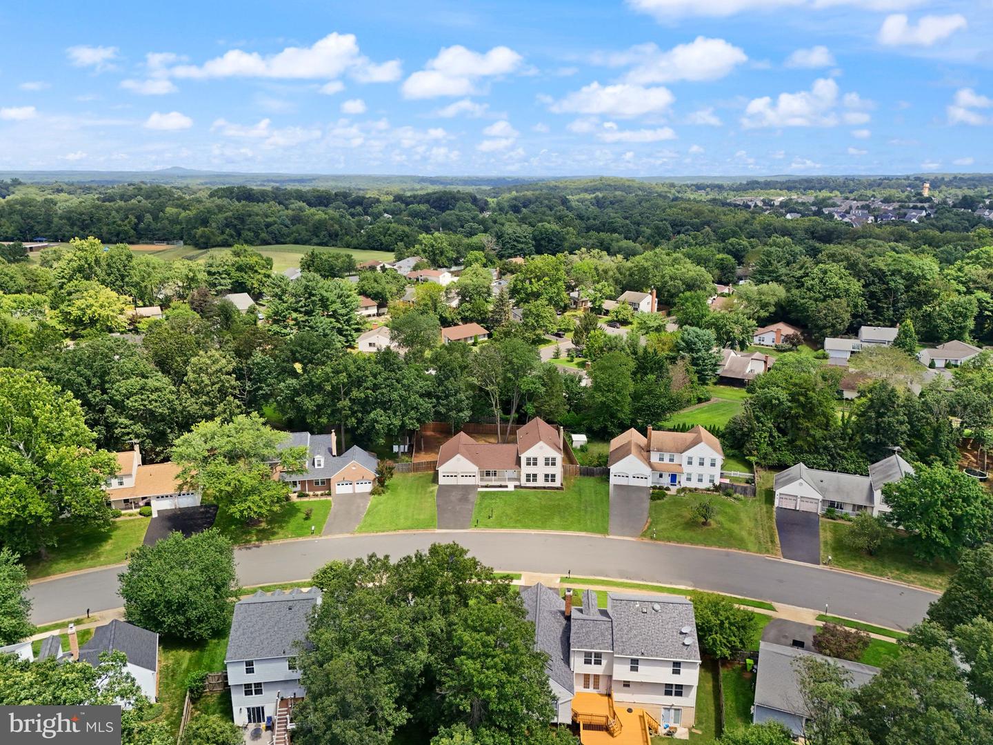 141 SENECA RIDGE DR, STERLING, Virginia 20164, 4 Bedrooms Bedrooms, ,3 BathroomsBathrooms,Residential,For sale,141 SENECA RIDGE DR,VALO2103486 MLS # VALO2103486