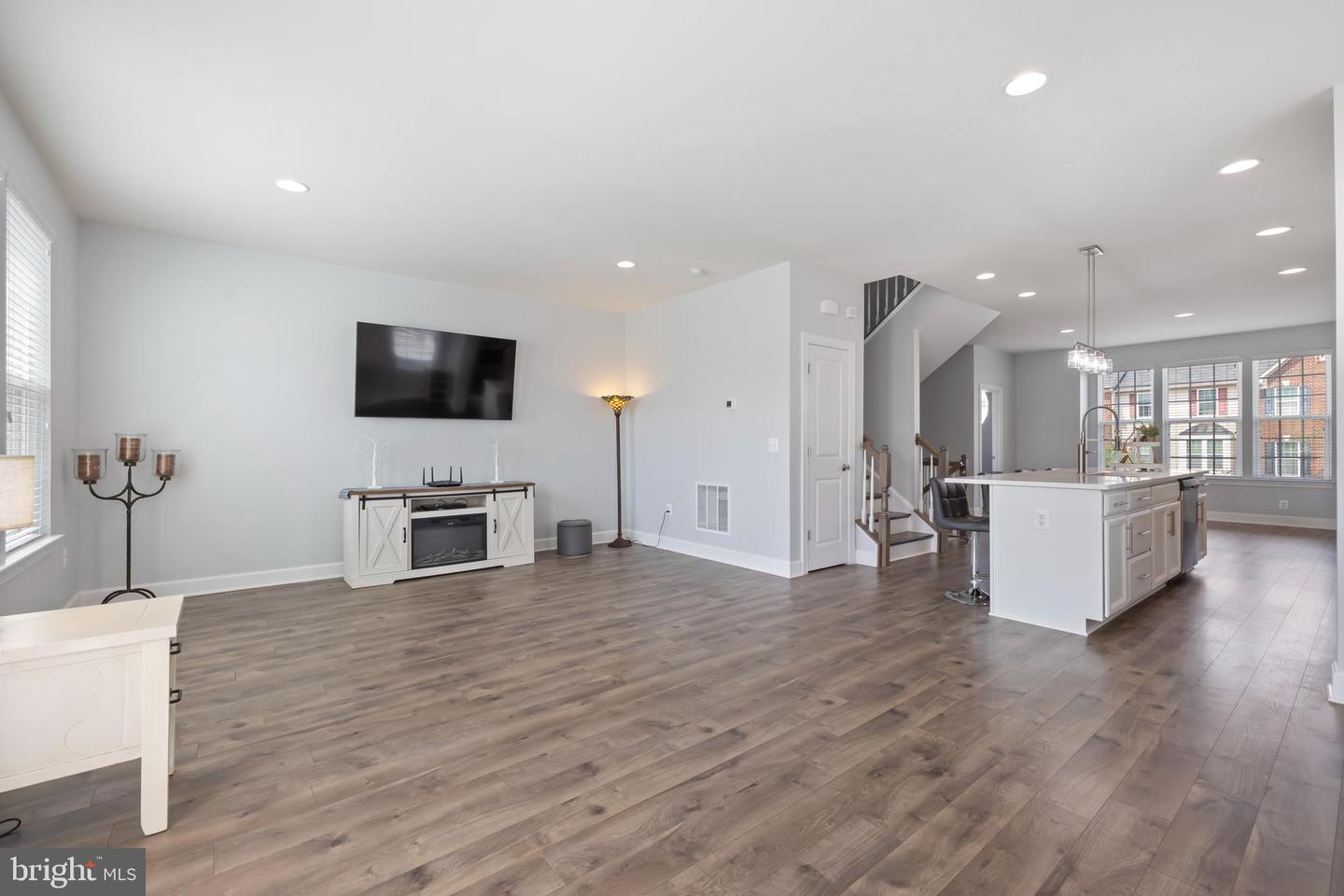 7071 MONGOOSE TRL, GAINESVILLE, Virginia 20155, 3 Bedrooms Bedrooms, ,2 BathroomsBathrooms,Residential,For sale,7071 MONGOOSE TRL,VAPW2100378 MLS # VAPW2100378