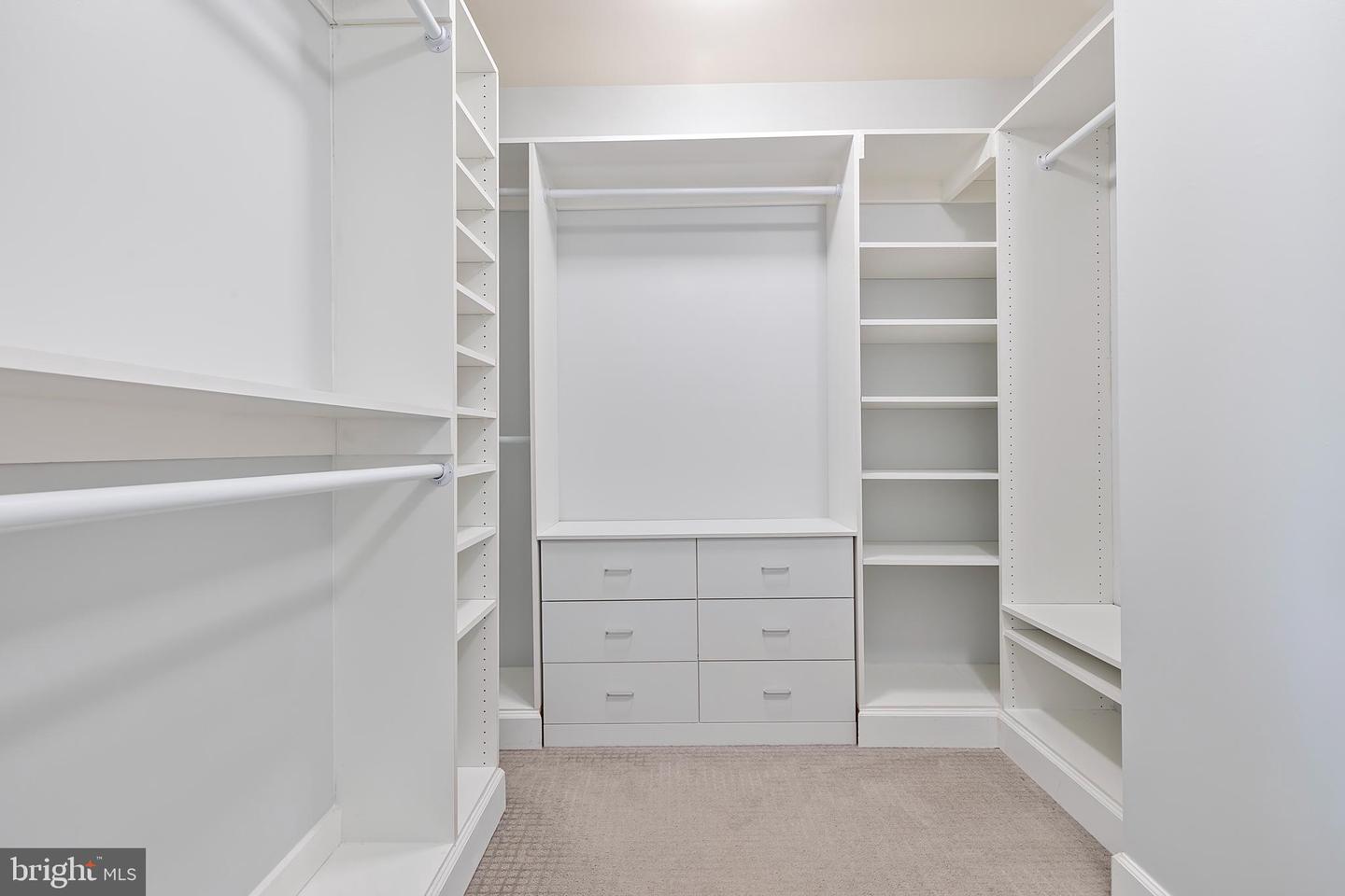 7071 MONGOOSE TRL, GAINESVILLE, Virginia 20155, 3 Bedrooms Bedrooms, ,2 BathroomsBathrooms,Residential,For sale,7071 MONGOOSE TRL,VAPW2100378 MLS # VAPW2100378