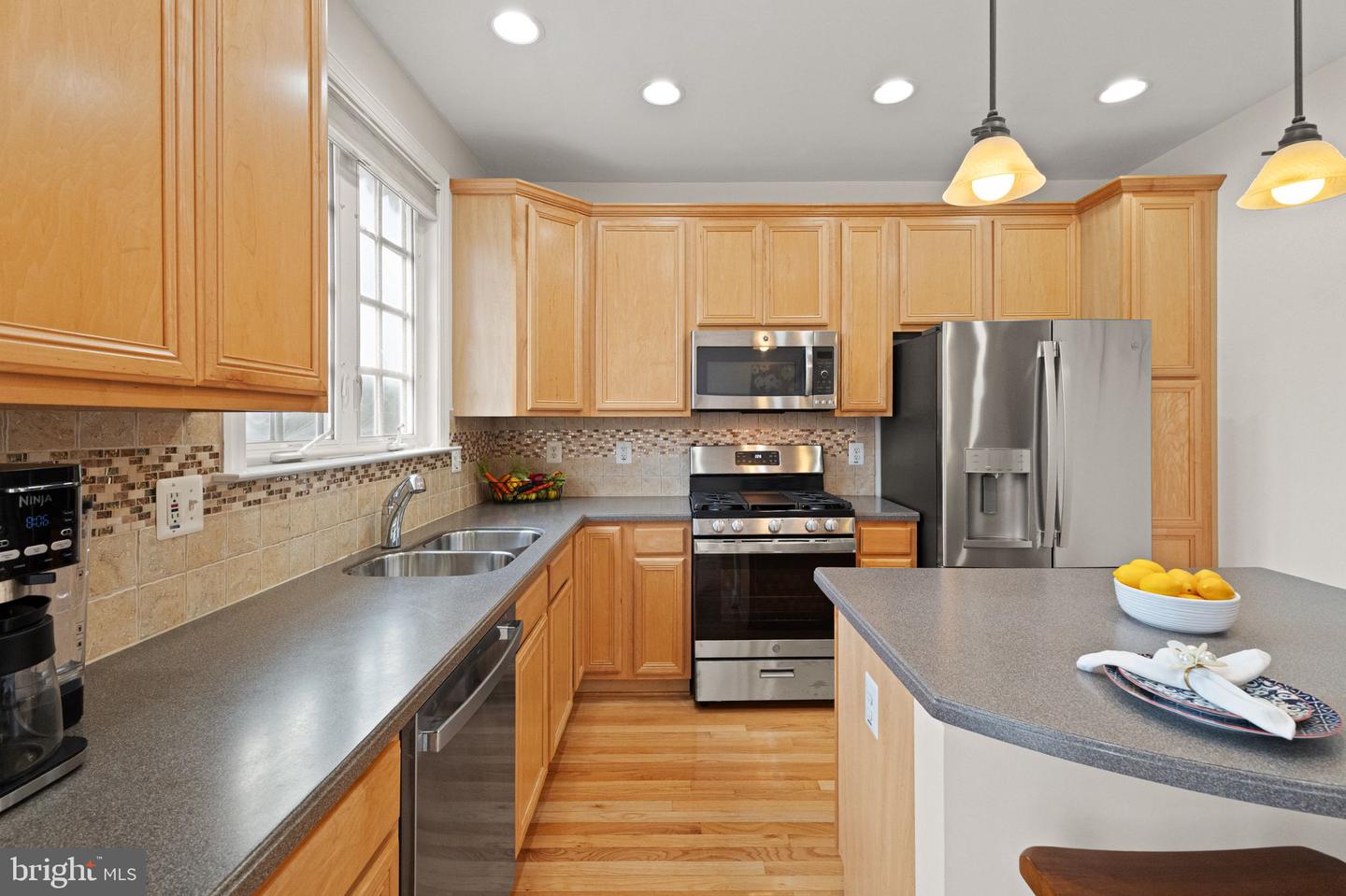 11823 WHITWORTH CANNON LN, BRISTOW, Virginia 20136, 4 Bedrooms Bedrooms, ,3 BathroomsBathrooms,Residential,For sale,11823 WHITWORTH CANNON LN,VAPW2100386 MLS # VAPW2100386