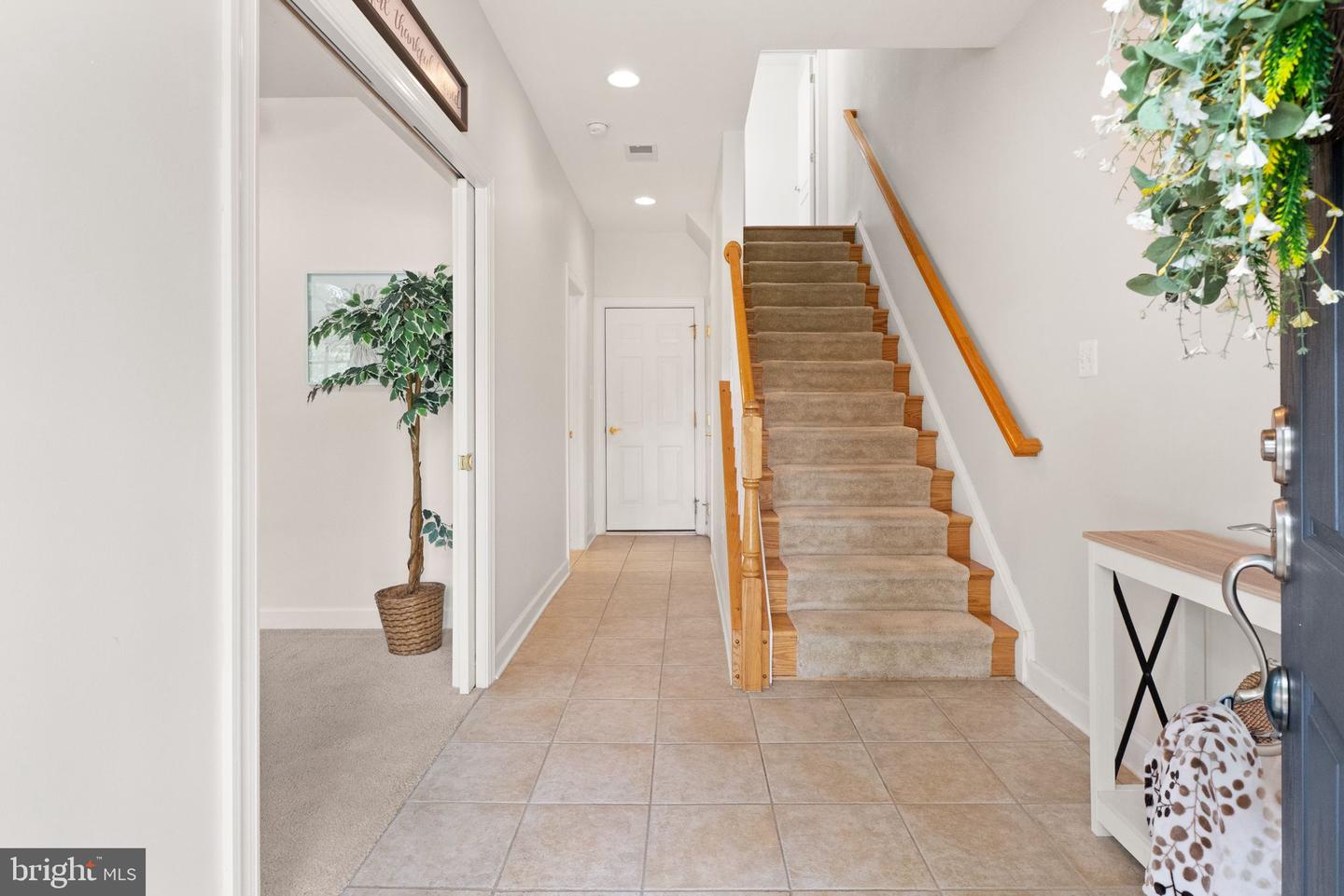 11823 WHITWORTH CANNON LN, BRISTOW, Virginia 20136, 4 Bedrooms Bedrooms, ,3 BathroomsBathrooms,Residential,For sale,11823 WHITWORTH CANNON LN,VAPW2100386 MLS # VAPW2100386