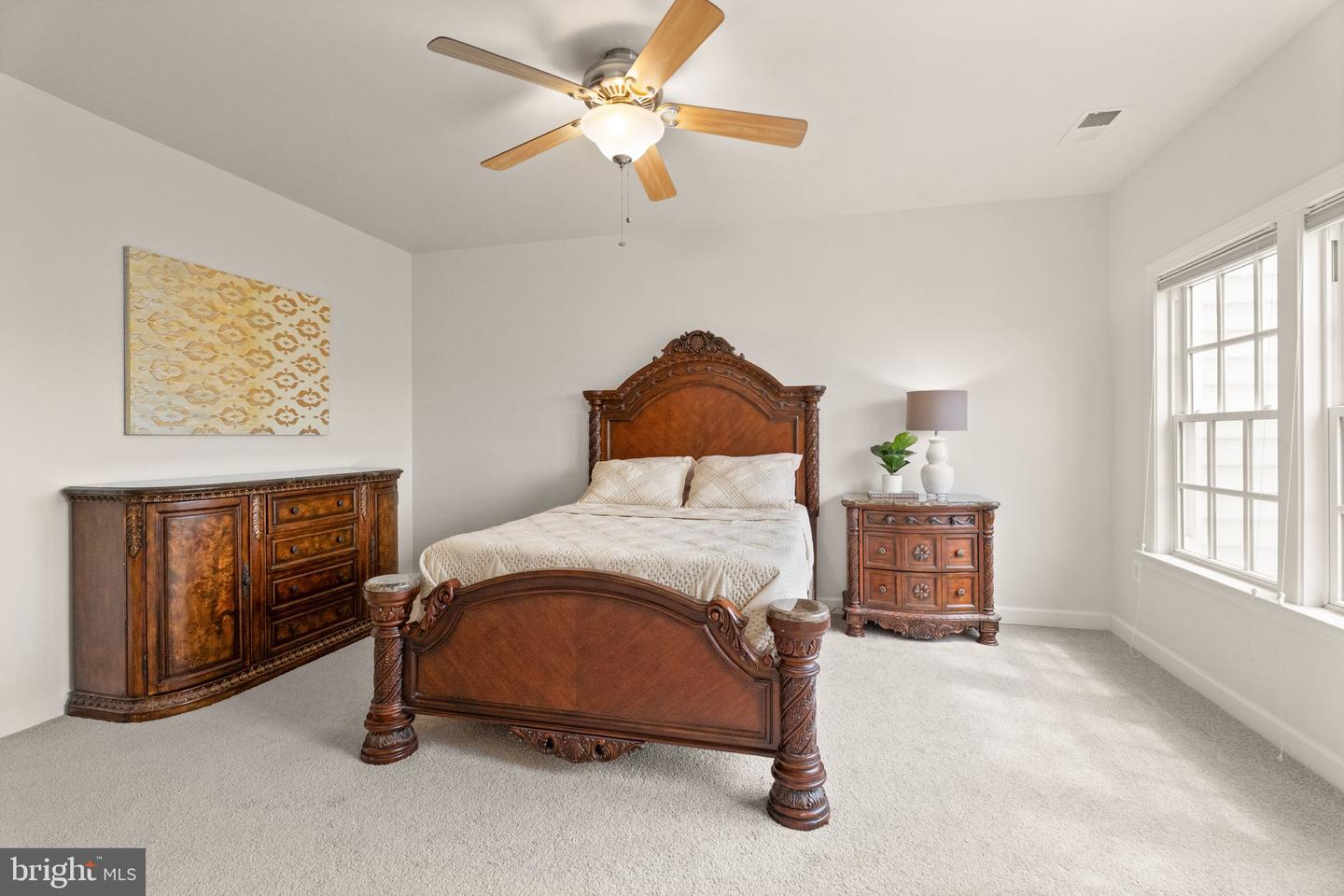11823 WHITWORTH CANNON LN, BRISTOW, Virginia 20136, 4 Bedrooms Bedrooms, ,3 BathroomsBathrooms,Residential,For sale,11823 WHITWORTH CANNON LN,VAPW2100386 MLS # VAPW2100386