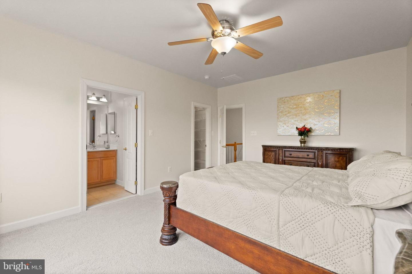 11823 WHITWORTH CANNON LN, BRISTOW, Virginia 20136, 4 Bedrooms Bedrooms, ,3 BathroomsBathrooms,Residential,For sale,11823 WHITWORTH CANNON LN,VAPW2100386 MLS # VAPW2100386
