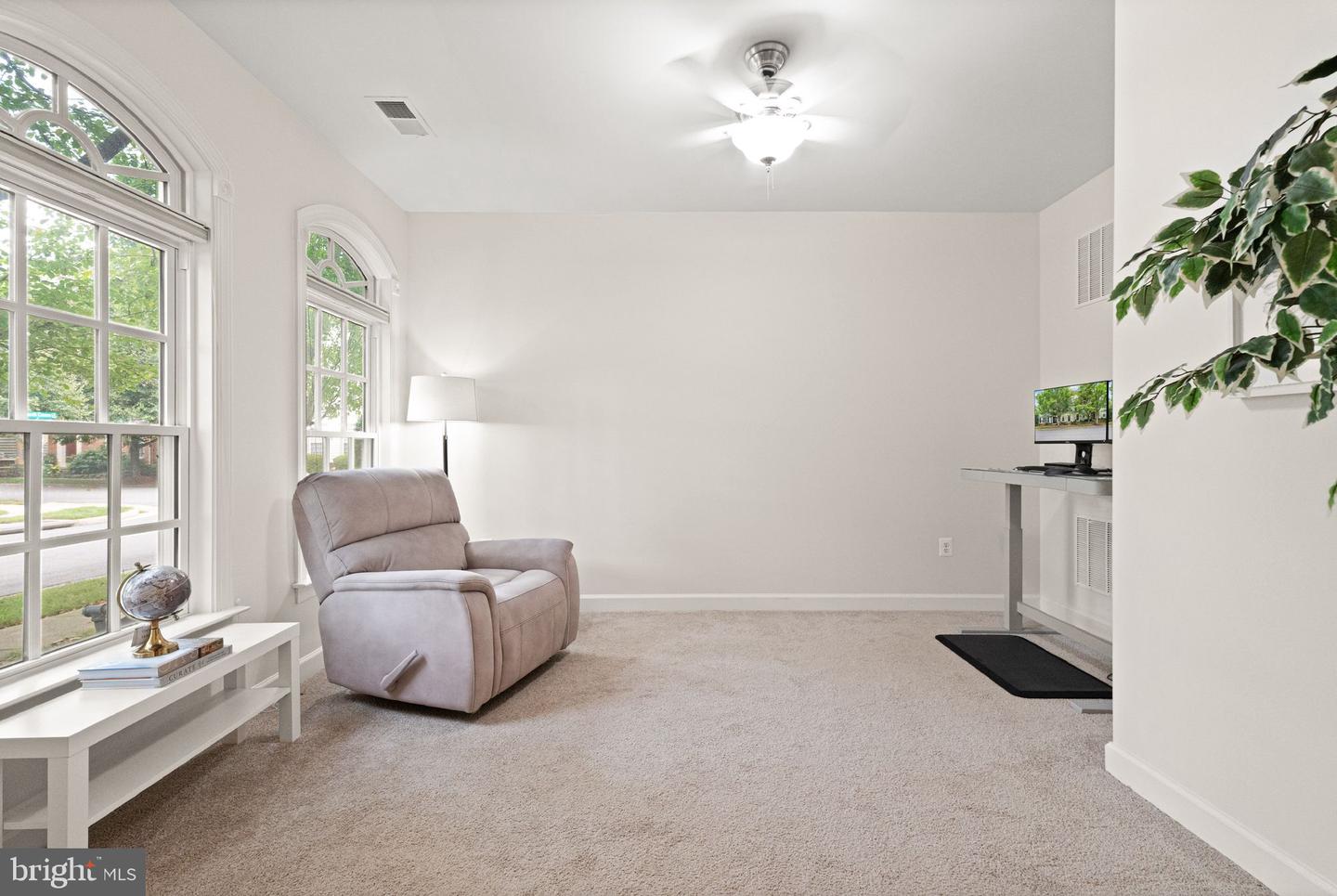 11823 WHITWORTH CANNON LN, BRISTOW, Virginia 20136, 4 Bedrooms Bedrooms, ,3 BathroomsBathrooms,Residential,For sale,11823 WHITWORTH CANNON LN,VAPW2100386 MLS # VAPW2100386