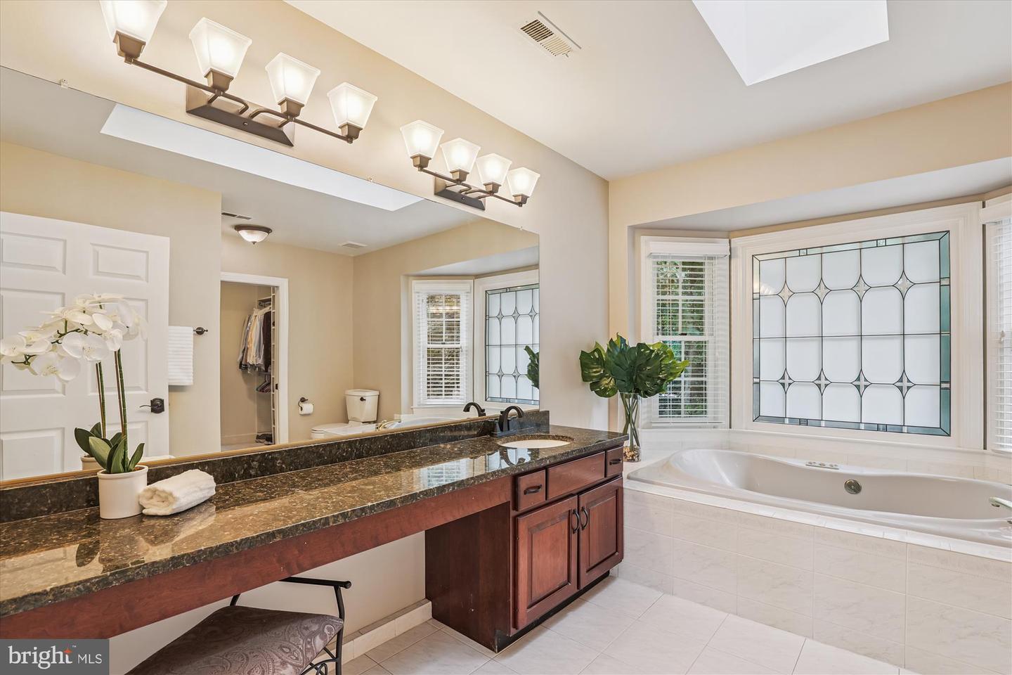 12178 BRECKNOCK ST, OAKTON, Virginia 22124, 4 Bedrooms Bedrooms, ,5 BathroomsBathrooms,Residential,For sale,12178 BRECKNOCK ST,VAFX2258574 MLS # VAFX2258574