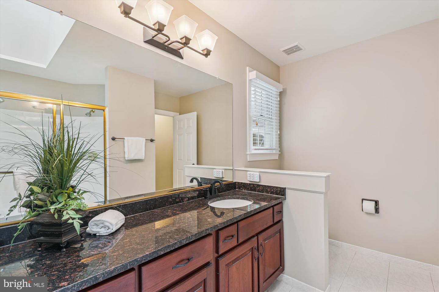 12178 BRECKNOCK ST, OAKTON, Virginia 22124, 4 Bedrooms Bedrooms, ,5 BathroomsBathrooms,Residential,For sale,12178 BRECKNOCK ST,VAFX2258574 MLS # VAFX2258574