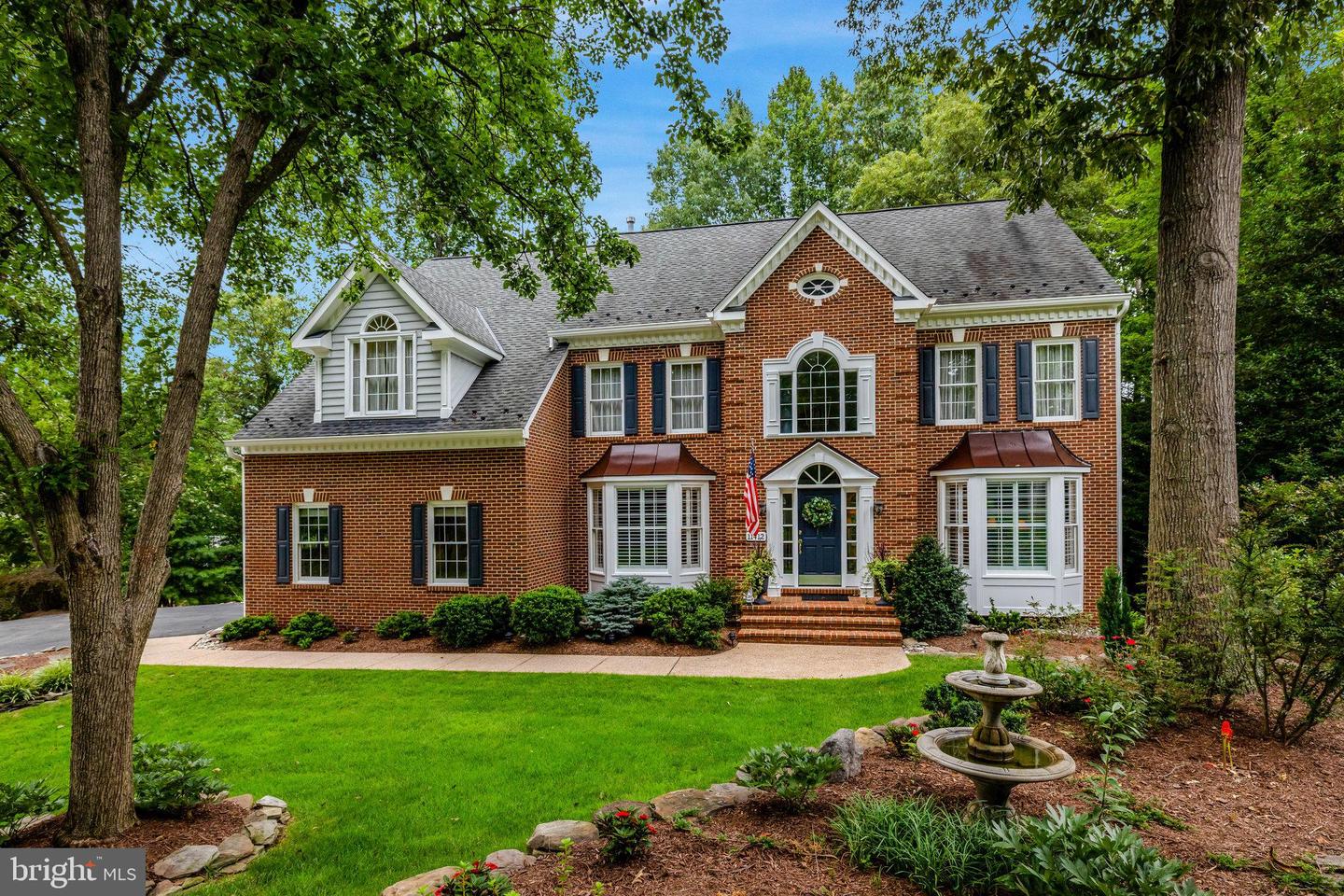 11412 GREEN MOOR, OAKTON, Virginia 22124, 4 Bedrooms Bedrooms, 15 Rooms Rooms,4 BathroomsBathrooms,Residential,For sale,11412 GREEN MOOR,VAFX2258676 MLS # VAFX2258676