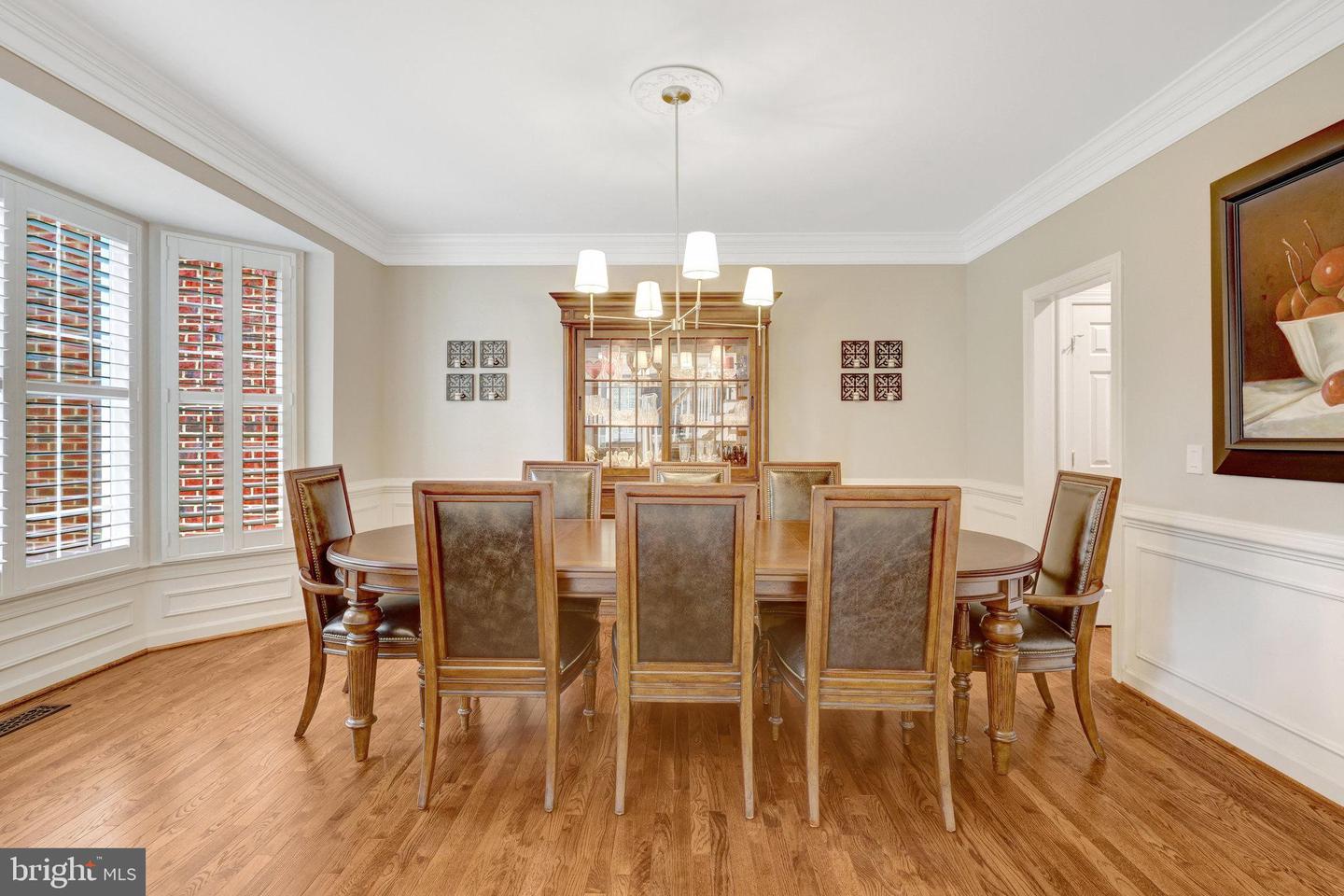 11412 GREEN MOOR, OAKTON, Virginia 22124, 4 Bedrooms Bedrooms, 15 Rooms Rooms,4 BathroomsBathrooms,Residential,For sale,11412 GREEN MOOR,VAFX2258676 MLS # VAFX2258676