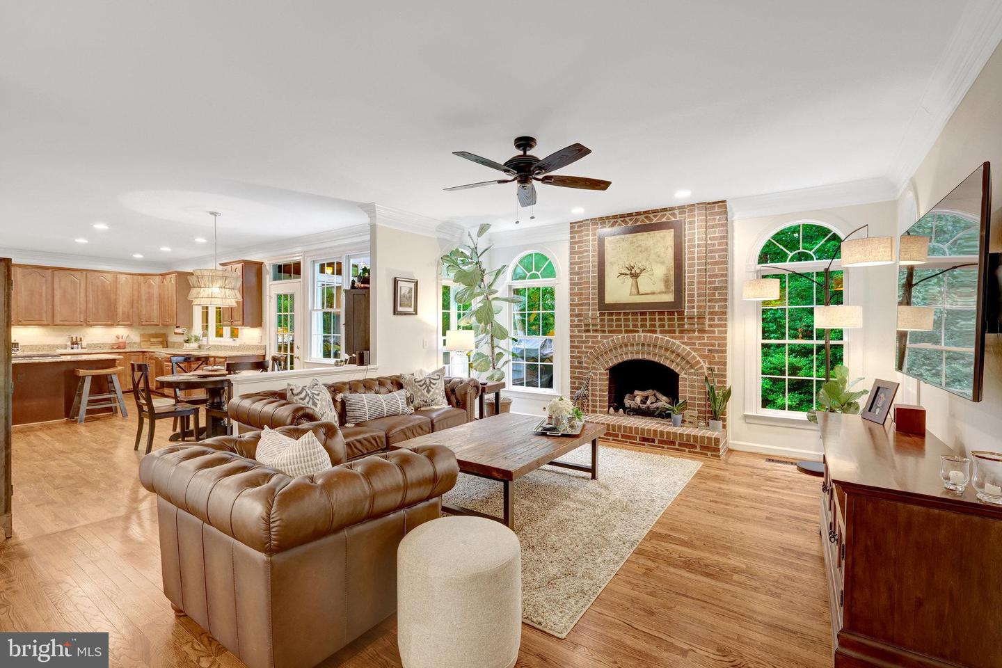 11412 GREEN MOOR, OAKTON, Virginia 22124, 4 Bedrooms Bedrooms, 15 Rooms Rooms,4 BathroomsBathrooms,Residential,For sale,11412 GREEN MOOR,VAFX2258676 MLS # VAFX2258676