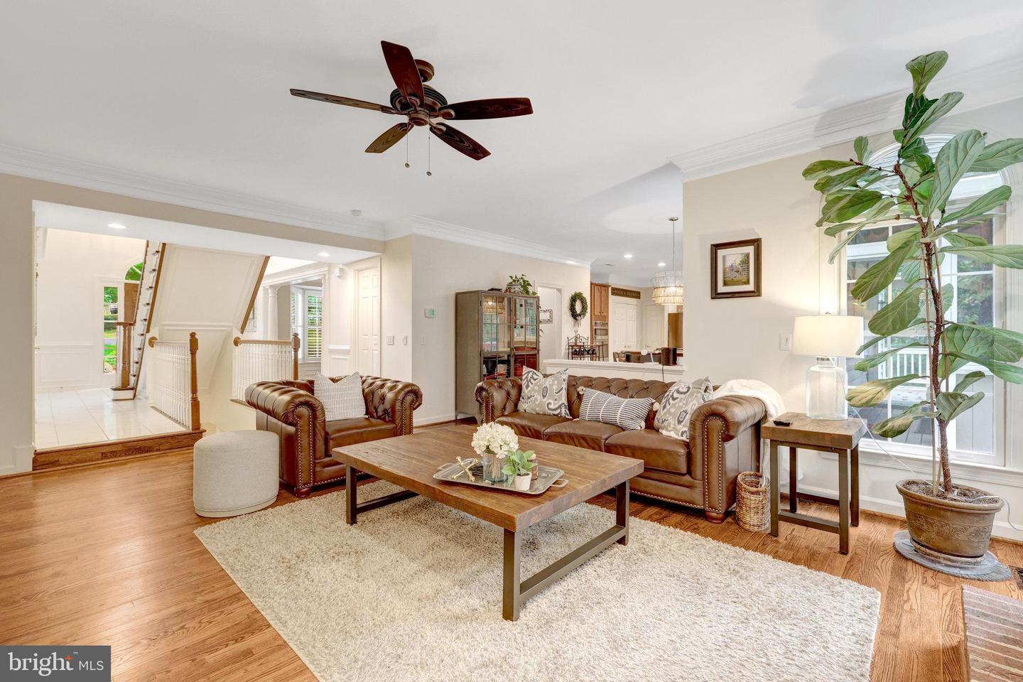 11412 GREEN MOOR, OAKTON, Virginia 22124, 4 Bedrooms Bedrooms, 15 Rooms Rooms,4 BathroomsBathrooms,Residential,For sale,11412 GREEN MOOR,VAFX2258676 MLS # VAFX2258676