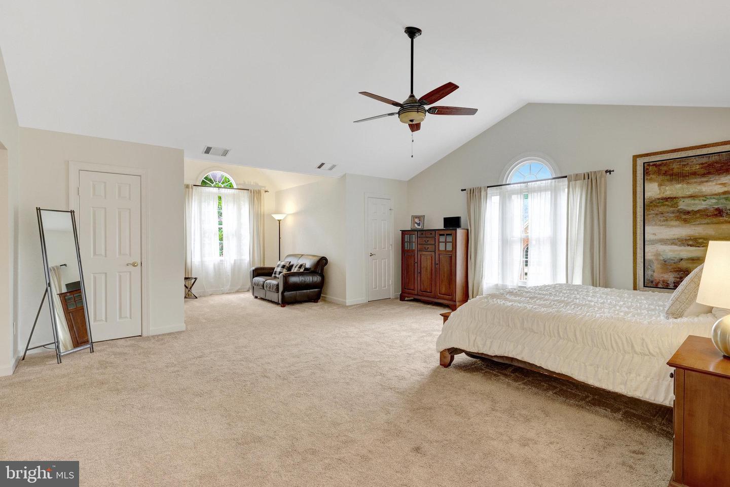 11412 GREEN MOOR, OAKTON, Virginia 22124, 4 Bedrooms Bedrooms, 15 Rooms Rooms,4 BathroomsBathrooms,Residential,For sale,11412 GREEN MOOR,VAFX2258676 MLS # VAFX2258676