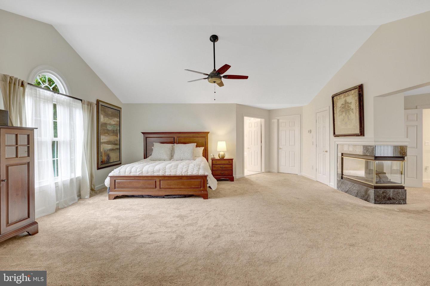 11412 GREEN MOOR, OAKTON, Virginia 22124, 4 Bedrooms Bedrooms, 15 Rooms Rooms,4 BathroomsBathrooms,Residential,For sale,11412 GREEN MOOR,VAFX2258676 MLS # VAFX2258676