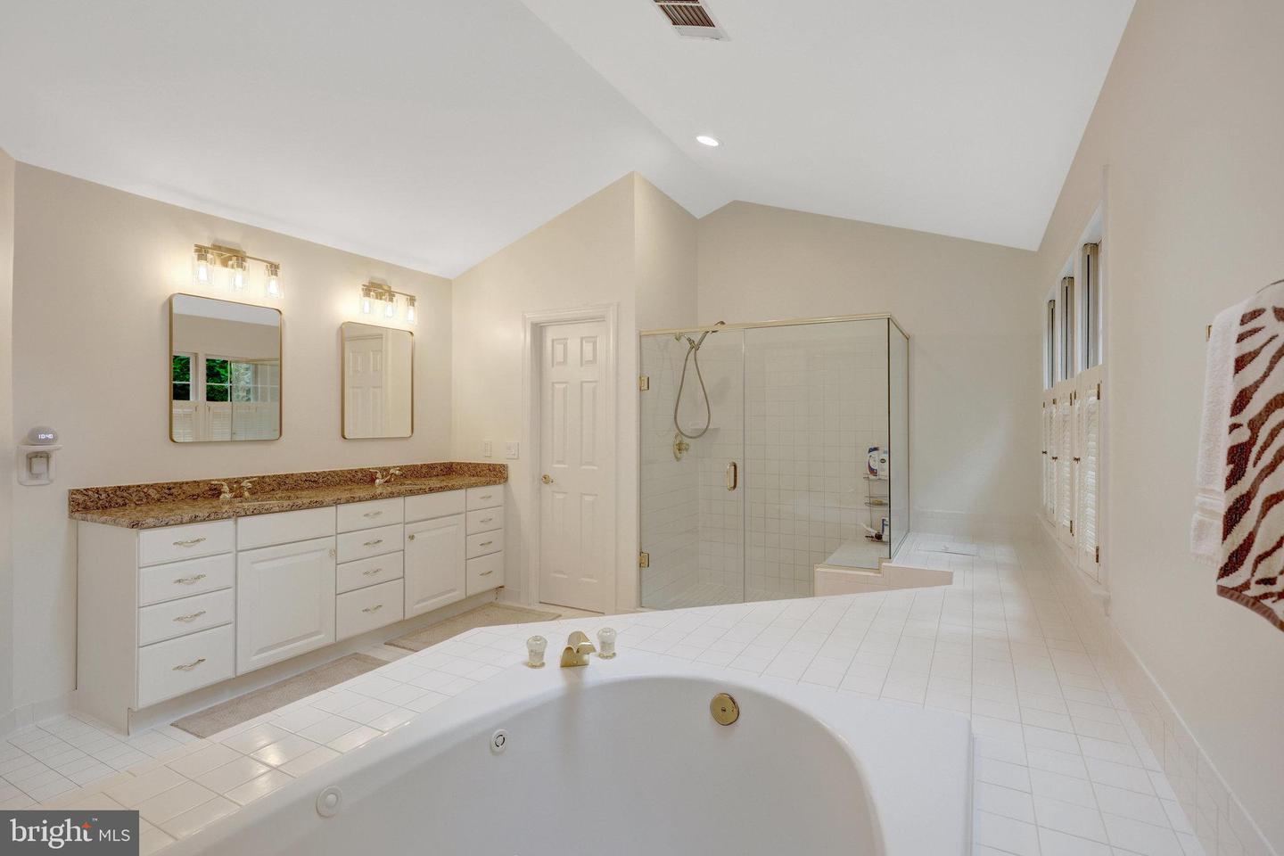 11412 GREEN MOOR, OAKTON, Virginia 22124, 4 Bedrooms Bedrooms, 15 Rooms Rooms,4 BathroomsBathrooms,Residential,For sale,11412 GREEN MOOR,VAFX2258676 MLS # VAFX2258676