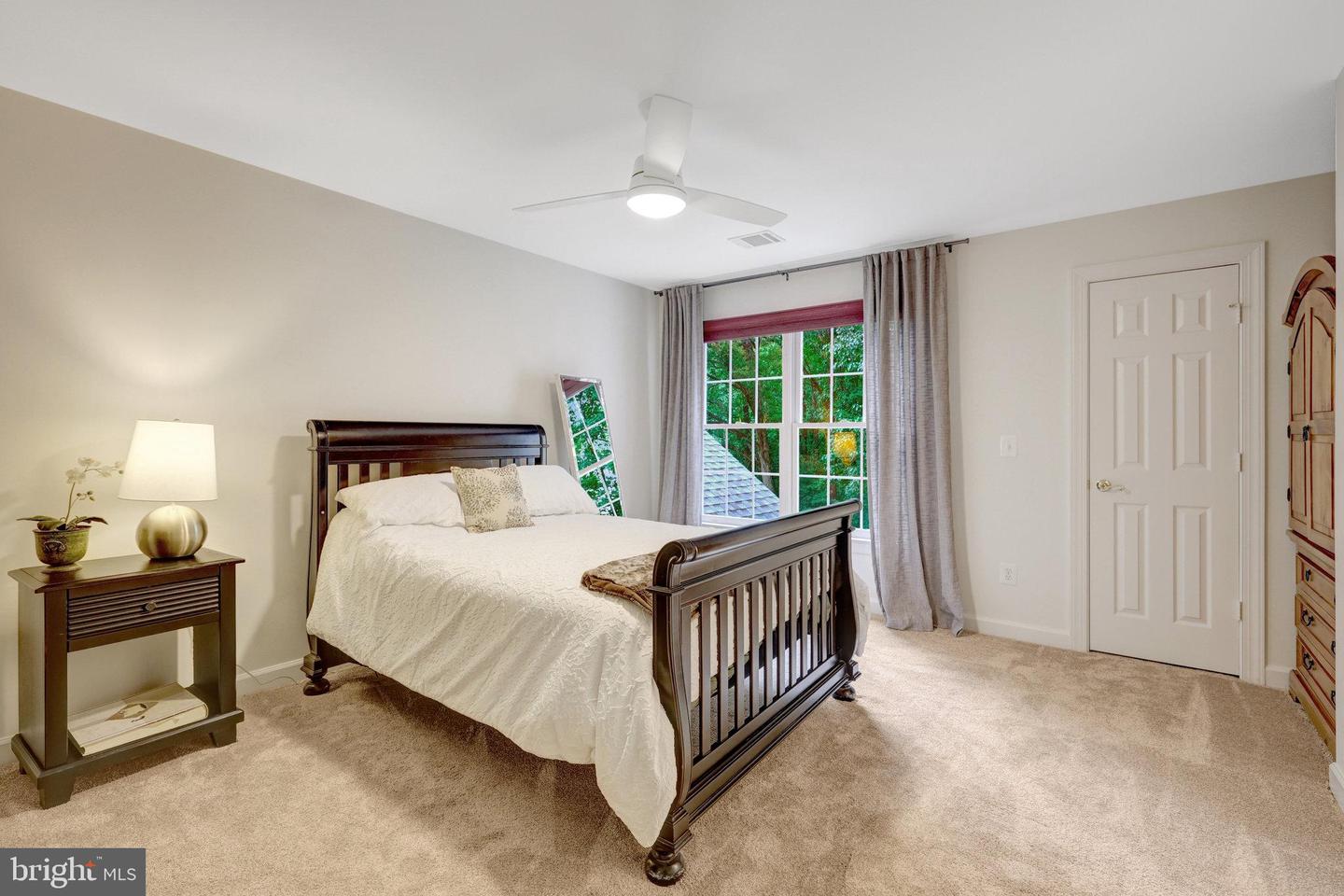 11412 GREEN MOOR, OAKTON, Virginia 22124, 4 Bedrooms Bedrooms, 15 Rooms Rooms,4 BathroomsBathrooms,Residential,For sale,11412 GREEN MOOR,VAFX2258676 MLS # VAFX2258676