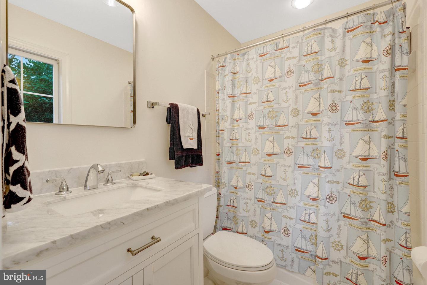 11412 GREEN MOOR, OAKTON, Virginia 22124, 4 Bedrooms Bedrooms, 15 Rooms Rooms,4 BathroomsBathrooms,Residential,For sale,11412 GREEN MOOR,VAFX2258676 MLS # VAFX2258676