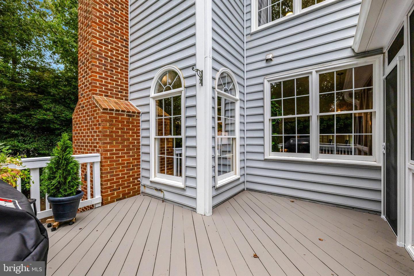11412 GREEN MOOR, OAKTON, Virginia 22124, 4 Bedrooms Bedrooms, 15 Rooms Rooms,4 BathroomsBathrooms,Residential,For sale,11412 GREEN MOOR,VAFX2258676 MLS # VAFX2258676