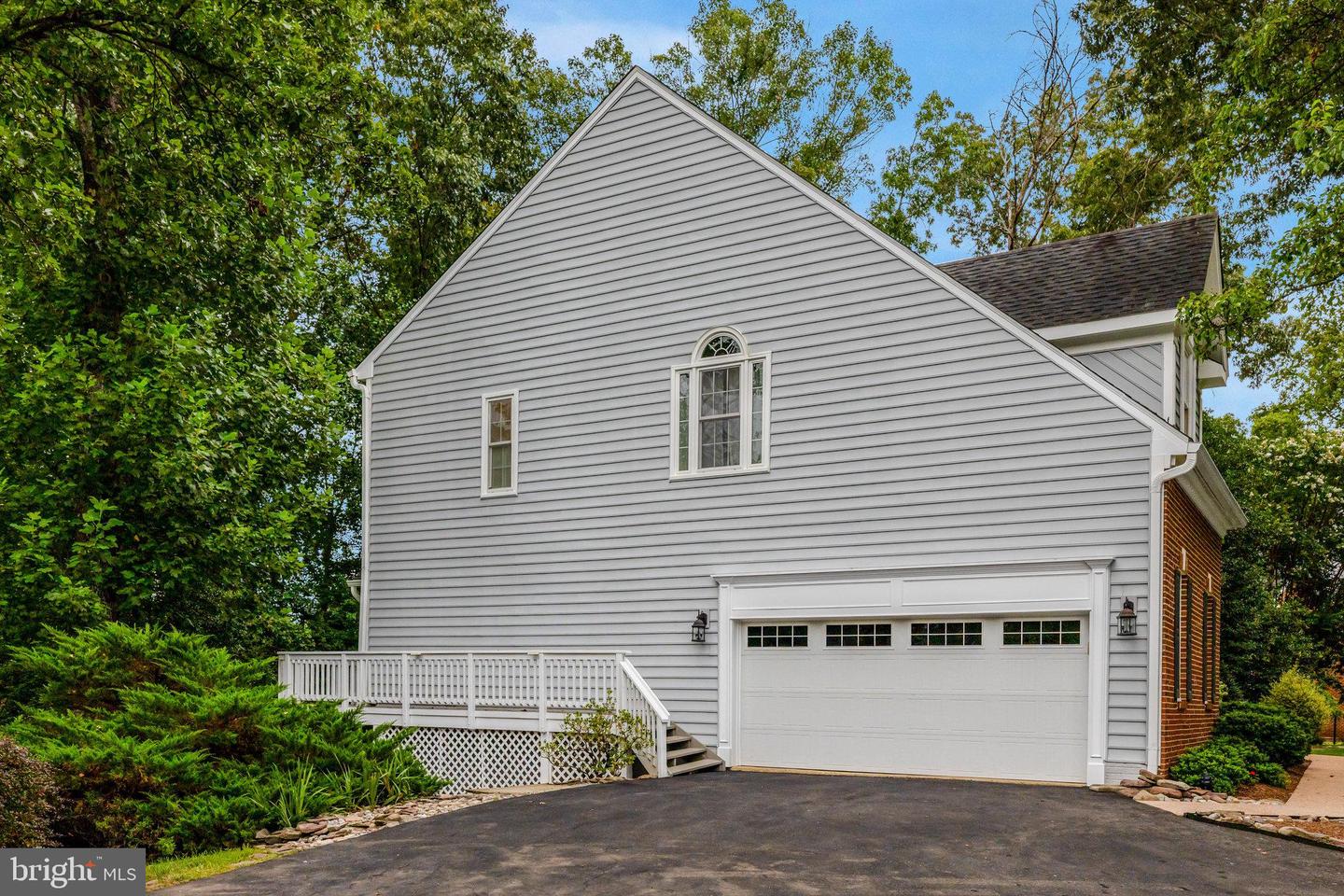 11412 GREEN MOOR, OAKTON, Virginia 22124, 4 Bedrooms Bedrooms, 15 Rooms Rooms,4 BathroomsBathrooms,Residential,For sale,11412 GREEN MOOR,VAFX2258676 MLS # VAFX2258676