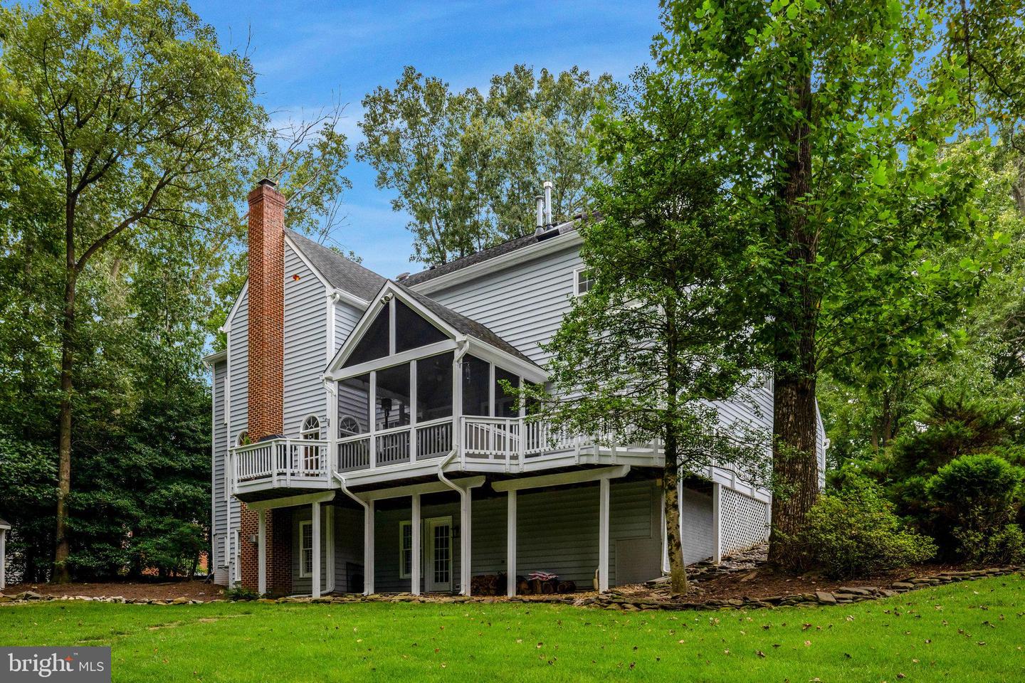 11412 GREEN MOOR, OAKTON, Virginia 22124, 4 Bedrooms Bedrooms, 15 Rooms Rooms,4 BathroomsBathrooms,Residential,For sale,11412 GREEN MOOR,VAFX2258676 MLS # VAFX2258676