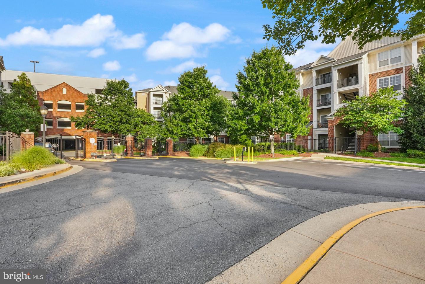 12905 CENTRE PARK CIR #412, HERNDON, Virginia 20171, 2 Bedrooms Bedrooms, ,2 BathroomsBathrooms,Residential,For sale,12905 CENTRE PARK CIR #412,VAFX2258682 MLS # VAFX2258682