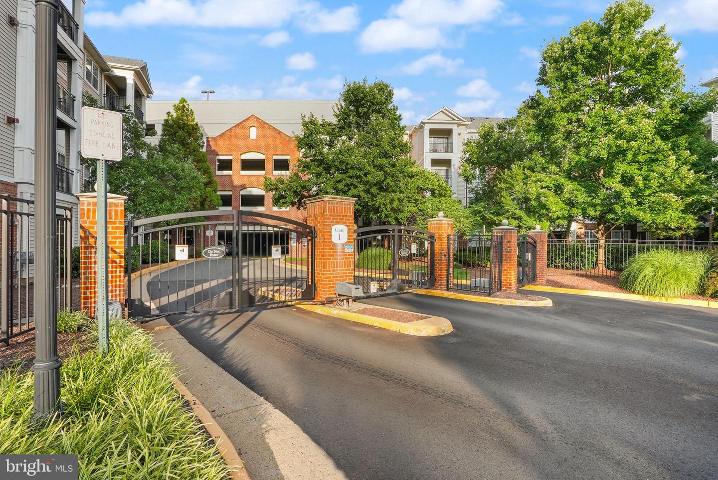 12905 CENTRE PARK CIR #412, HERNDON, Virginia 20171, 2 Bedrooms Bedrooms, ,2 BathroomsBathrooms,Residential,For sale,12905 CENTRE PARK CIR #412,VAFX2258682 MLS # VAFX2258682