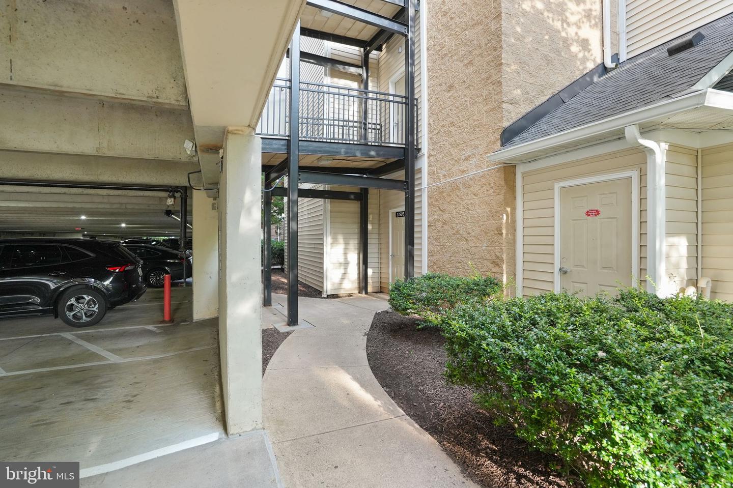 12905 CENTRE PARK CIR #412, HERNDON, Virginia 20171, 2 Bedrooms Bedrooms, ,2 BathroomsBathrooms,Residential,For sale,12905 CENTRE PARK CIR #412,VAFX2258682 MLS # VAFX2258682