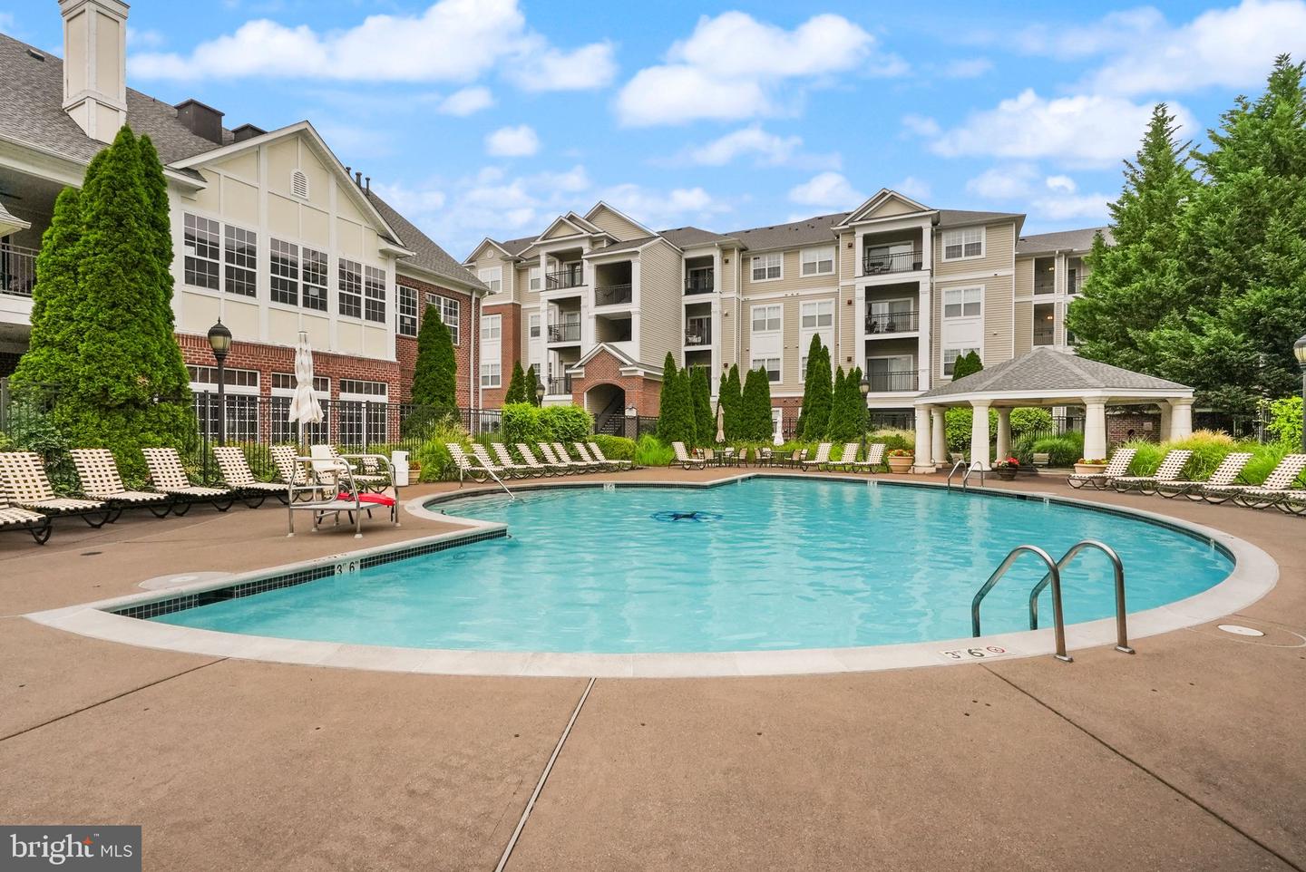 12905 CENTRE PARK CIR #412, HERNDON, Virginia 20171, 2 Bedrooms Bedrooms, ,2 BathroomsBathrooms,Residential,For sale,12905 CENTRE PARK CIR #412,VAFX2258682 MLS # VAFX2258682